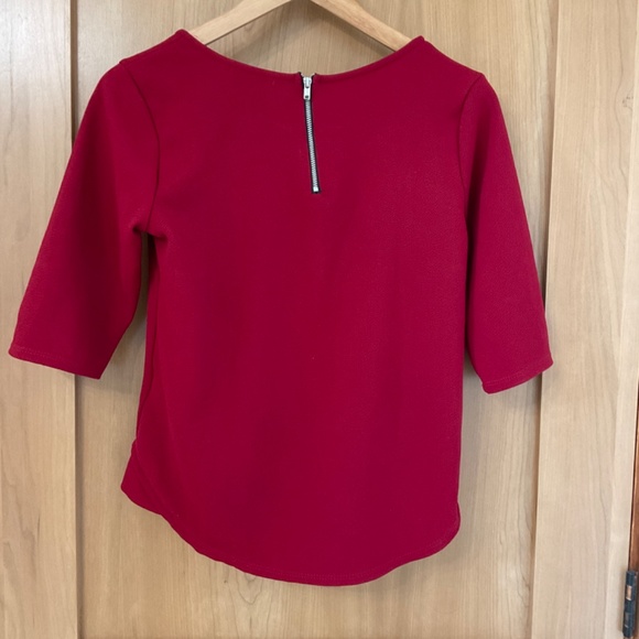 Red blouse with 3/4 length sleeve. Size S. - Picture 2 of 6